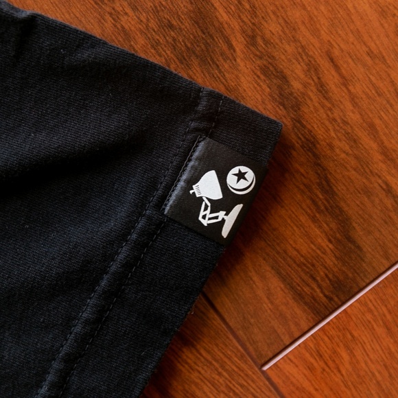 Uniqlo x Disney Pixar Graphic Tee - Picture 4 of 5